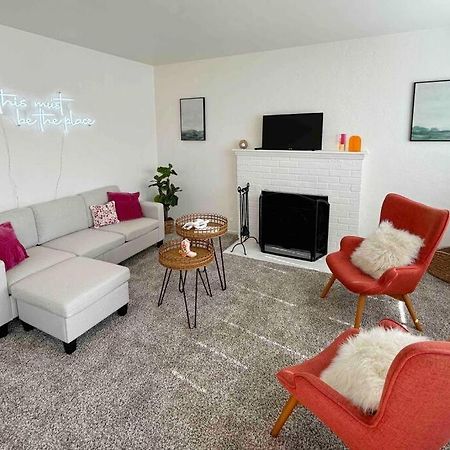 Entire Home By Newport Beach, Disneyland And Sna! Costa Mesa Exterior foto
