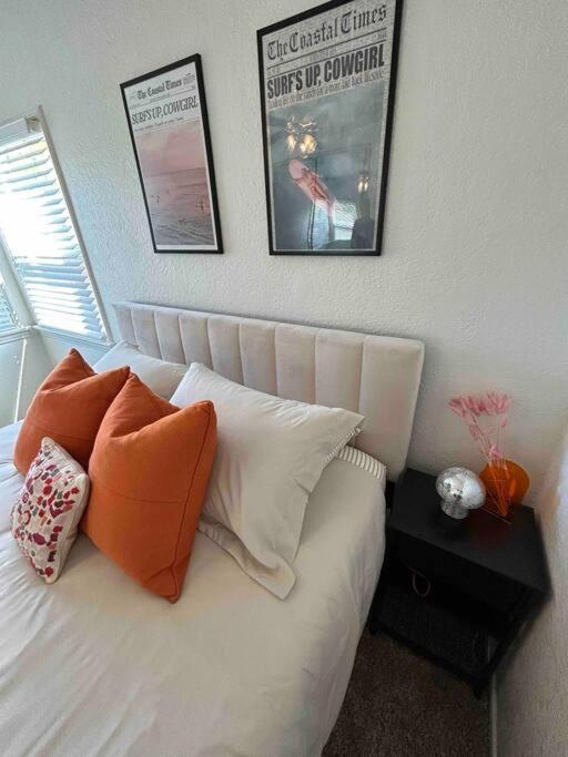 Entire Home By Newport Beach, Disneyland And Sna! Costa Mesa Exterior foto