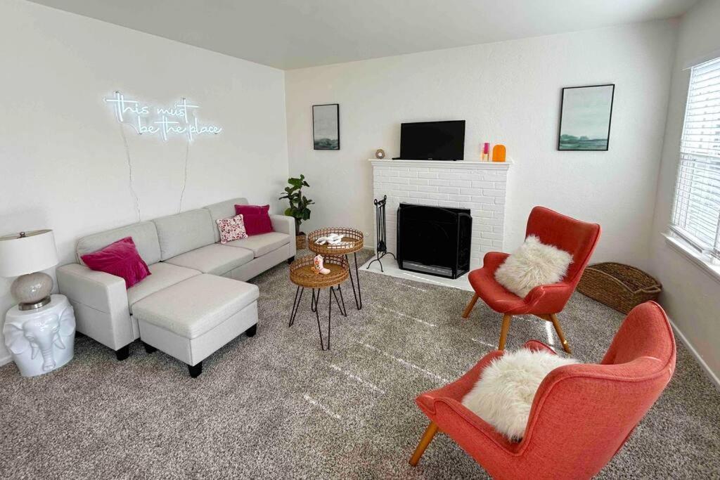 Entire Home By Newport Beach, Disneyland And Sna! Costa Mesa Exterior foto